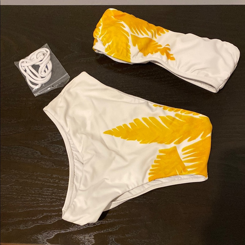 Vix White and Yellow Bikini Set